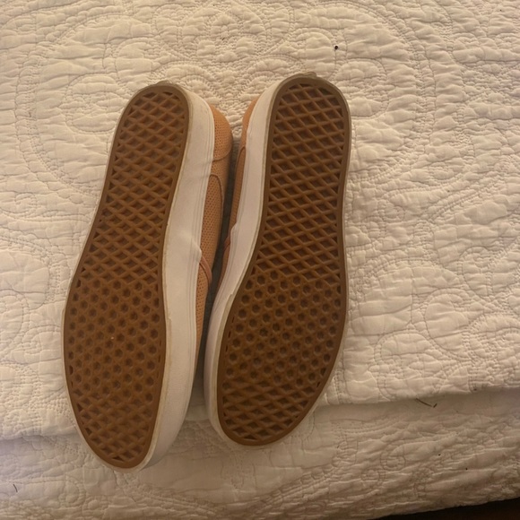 Slip on vans - Picture 3 of 3